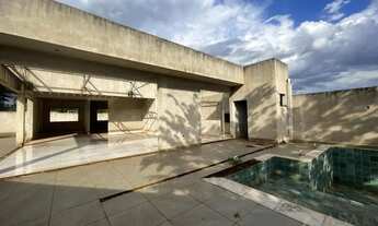 Imagem: Vende-se Direitos de Casa com Piscina em