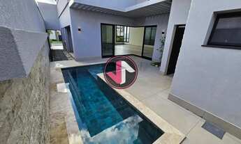 Imagem 2: Venda Incrível em Cuiabá: Casa Neoclássica no Condomínio Villa Jardim Bairro Parque Amperc