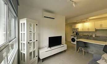 Imagem 2: Apartamento mobiliado, 2 dormitórios, com vaga escriturada - Cidade Baixa