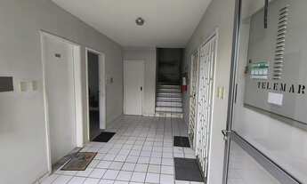 Imagem 2: Excelente apartamento com dois quartos, por trás da carajás