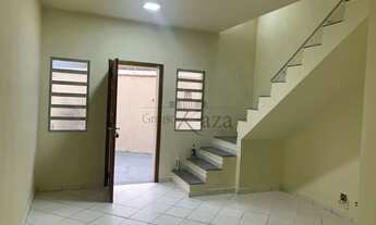 Imagem: Oportunidade - Casa sobrado em Condomínio