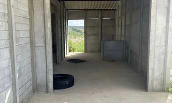 Imagem: Vendo terreno com casa fase de construção