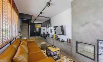 Imagem 2: Cobertura MOBILIADA Duplex com 151 metros 2 quartos 2 vagas no bairro Petrópolis - Porto A