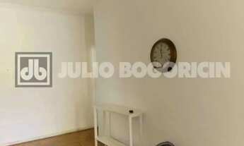 Imagem 3: Apartamento á venda, a 2 minutos do Metrô Saens Pena, 88m², 2 salas, 2 quartos, suíte, cop