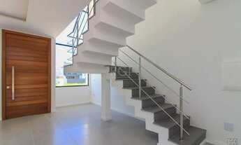 Imagem 5: Excelente sobrado com 3 dormitórios, sendo 1 suíte no bairro Aberta dos Morros