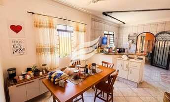 Imagem: Casa com 05 quartos e 03 suítes à venda