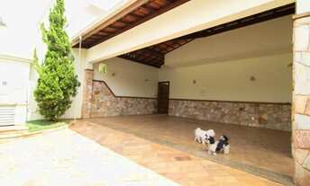 Imagem 2: Casa à Venda - Castelo, 4 Quartos, 390 m2