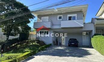 Imagem: Casa de condomínio em Rua Tupiniquins