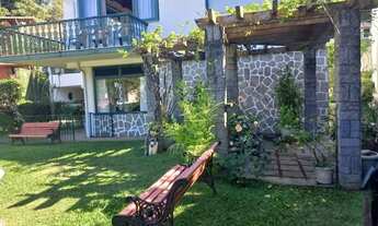 Imagem: Casa à venda 4 Quartos, 3 Vagas, 840M²