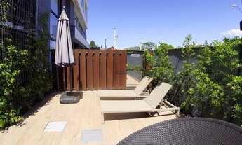 Imagem 4: Cobertura plana à venda no bairro Glória, Joinville/SC. Amplo terraço com churrasqueira