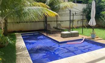 Imagem 1: Casa de condomínio para aluguel e venda com 310 metros quadrados com 5 quartos