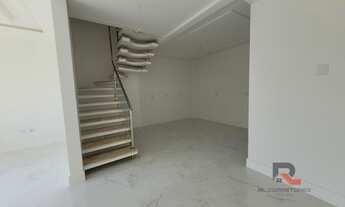 Imagem 6: Sobrado para Venda em Curitiba, Uberaba, 4 dormitórios, 1 suíte, 3 banheiros, 2 vagas