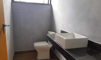 Imagem 5: Casa Duplex com 4 quartos e 3 suítes, 2 vagas de garagem à venda no Residencial Alvim, Jui