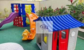 Imagem 2: Apartamento com armários planejados em prédio novo