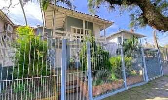 Imagem 4: Casa em Ipanema Casa com 4 dormitórios