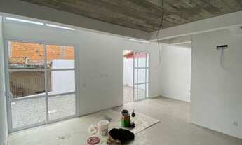 Imagem 6: Sobrado para venda tem 99 metros quadrados com 2 quartos em Laranjal - Pelotas - RS