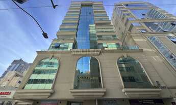 Imagem: OPORTUNIDADE 03 SUÍTES BEM LOCALIZADO EM