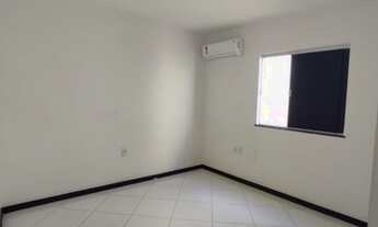 Imagem 7: Alugo Casa Mobiliada 3/4 suítes Vilas do Atlântico com piscina e churrasqueira