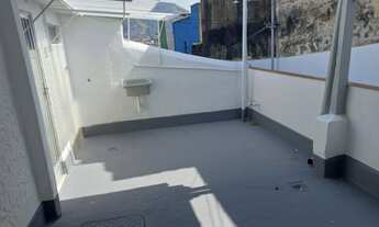 Imagem 2: Ótima casa de vila 2 quartos com varanda na água Santa!!