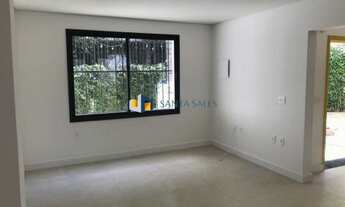 Imagem 2: LINDO SOBRADO COM QUINTAL, VARANDA E VAGA DE GARAGEM!