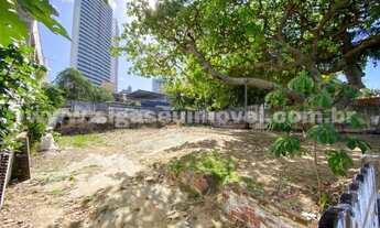 Imagem: Terreno com 680 m2 a duas quadras do Mar