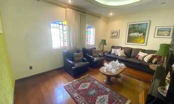 Imagem 3: Casa a venda com 04 quartos - Bairro Carijos - Conselheiro Lafaiete