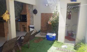 Imagem 2: Casa para venda tem 190 metros quadrados com 3 quartos em Parque Oeste Industrial - Goiâni