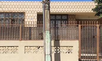 Imagem 2: Casa 3 Quartos laje Quadra 04 Setor Oeste - c/ 2 de fundo independente