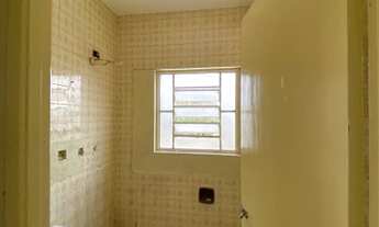 Imagem 5: Casa com 01 dormitório, sala grande, cozinha, banheiro e área de serviço - sem vaga de gar