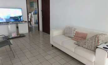 Imagem 3: Apartamento para aluguel possui 45 metros quadrados com 2 quartos em Outeiro da Cruz - São