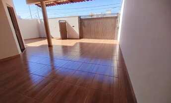 Imagem 2: VENDO CASA EM SAMAMBAIA (URGENTE