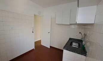 Imagem 3: Apto. 1 dt. c/ arm. sala para 2 ambientes grandes, cozinha, banheiro e área de serviço