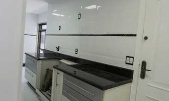 Imagem 7: Duplex para venda possui 410 metros quadrados com 5 quartos