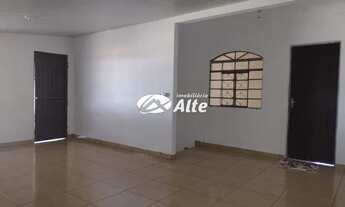 Imagem 7: ÓTIMA LOCALIZAÇÃO - SOBRELOJA AMPLA - 03 DORMITÓRIOS - SACADA