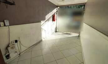 Imagem 2: Linda Casa linear no Centro c/ 3qts, send 1 suíte, 2brs, 1vg, vrd