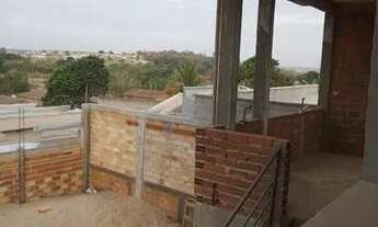 Imagem 4: Vendo sobrado em fase de acabamento