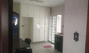 Imagem 4: Casa para aluguel com 225 metros quadrados com 2 quartos em Jardim Santa Maria - Jacareí