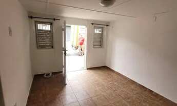 Imagem 2: Casa com 02 quartos - Santos
