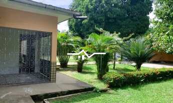 Imagem: Terreno de 1.880m² com casa de 3 suítes