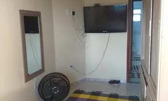 Imagem 6: Vendo casa ao lado da Praia de Cordeirinho, com 1 quarto, garagem e quintal