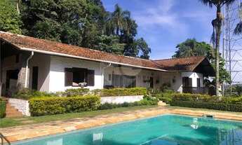 Imagem 7: Casa com 04 suítes, sala, cozinha, 05 banheiros, piscina , churrasqueira e garagem