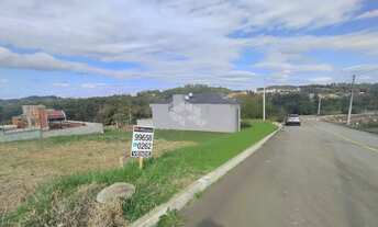 Imagem: Terreno entre Santa Helena e Santo Antão