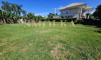 Imagem: Terreno à venda no único Condomínio Fechado