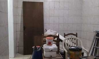 Imagem 4: Casa com 3 cômodos e uma área de serviço