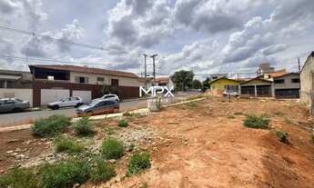 Imagem 1: Terreno à venda no bairro Vila Independência (Av. Saldanha Marinho) em Piracicaba