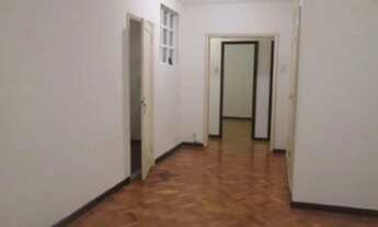 Imagem 3: APARTAMENTO REFORMADO COM VARANDA, SALA, 3 QUARTOS, DEPS. COMPS. E VAGA DE GARAGEM EM VILA