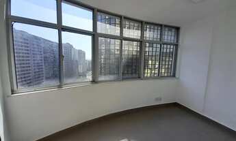 Imagem 4: Imóvel para aluguel e venda tem 42 metros quadrados com 2 quartos em Centro - Rio de Janei