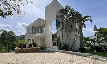 Imagem: Casa mobiliada com 6 suítes e vista para