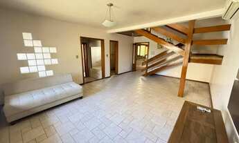 Imagem 2: Viva o conforto de morar no centro de São Sebastião do Caí em uma casa completa, mobiliada