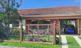 Imagem: Casa com churrasqueira e lareira em ATLÂNTIDA